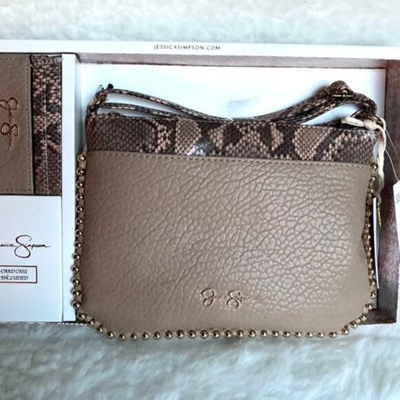 Brand New Cute JESSICA SIMPSON 2 PCs GIFT SET In Soft BEIGE Crossbody Purse - Picture 2 of 6